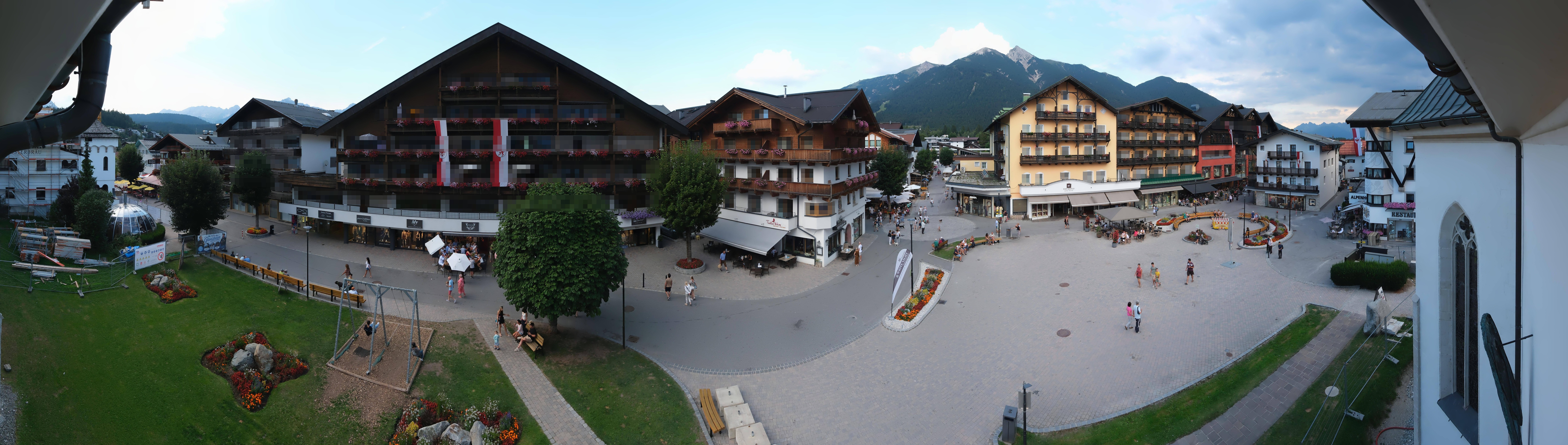 Archiv Foto Webcam Dorfplatz, Seefeld in Tirol