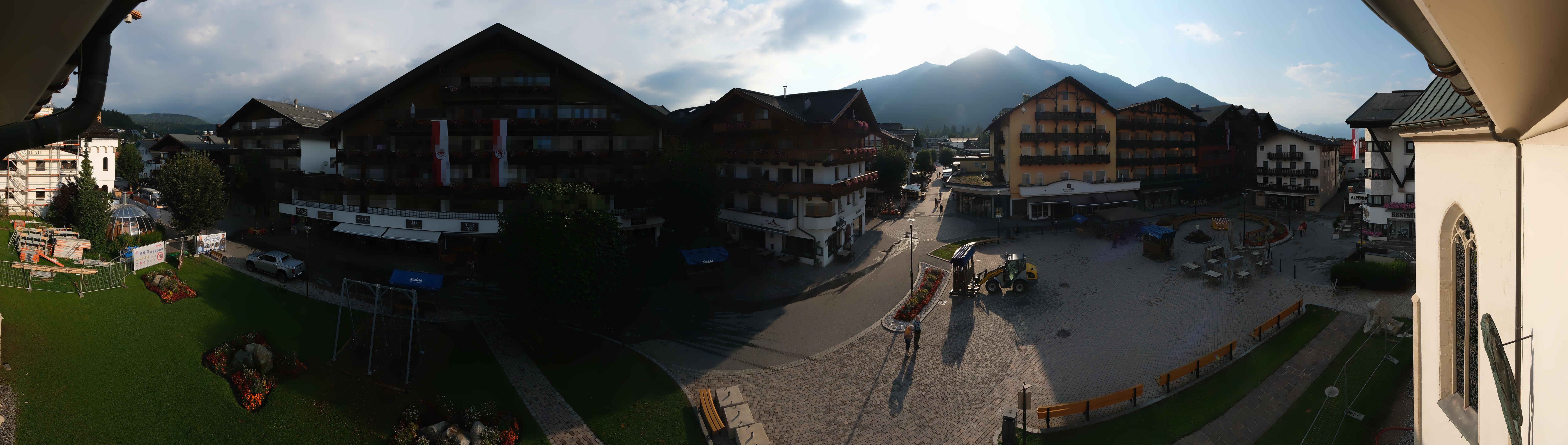 Archiv Foto Webcam Dorfplatz, Seefeld in Tirol