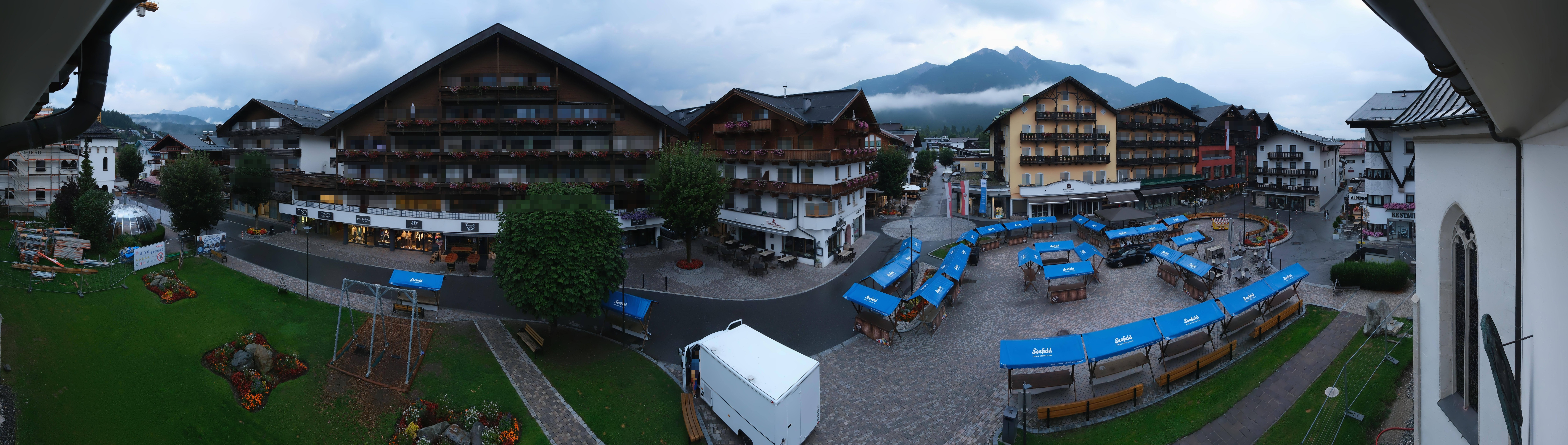 Archiv Foto Webcam Dorfplatz, Seefeld in Tirol