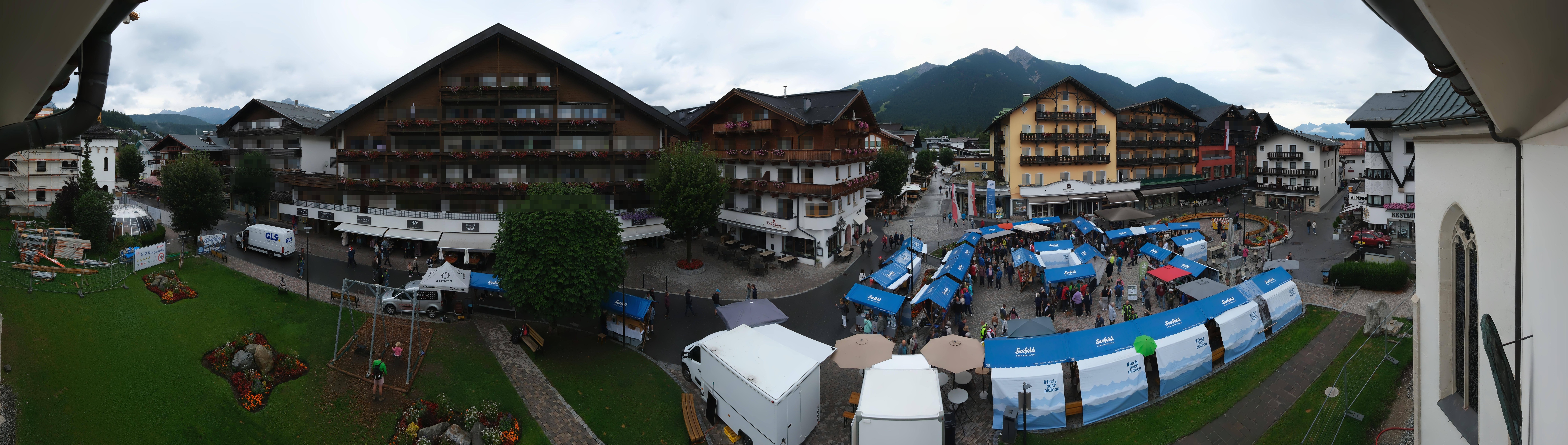 Archiv Foto Webcam Dorfplatz, Seefeld in Tirol