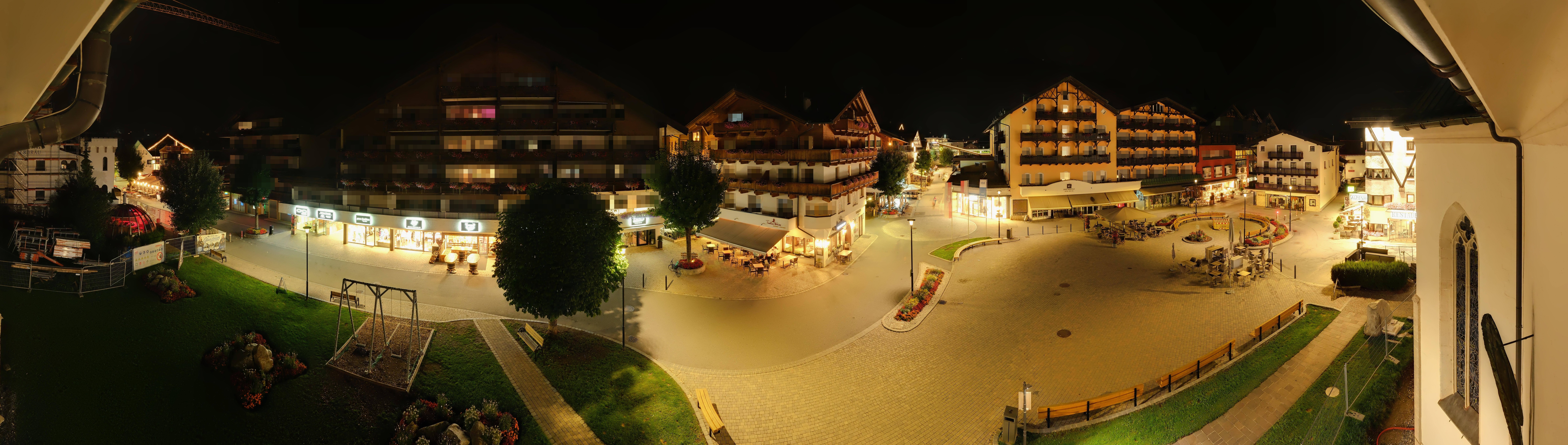 Archiv Foto Webcam Dorfplatz, Seefeld in Tirol