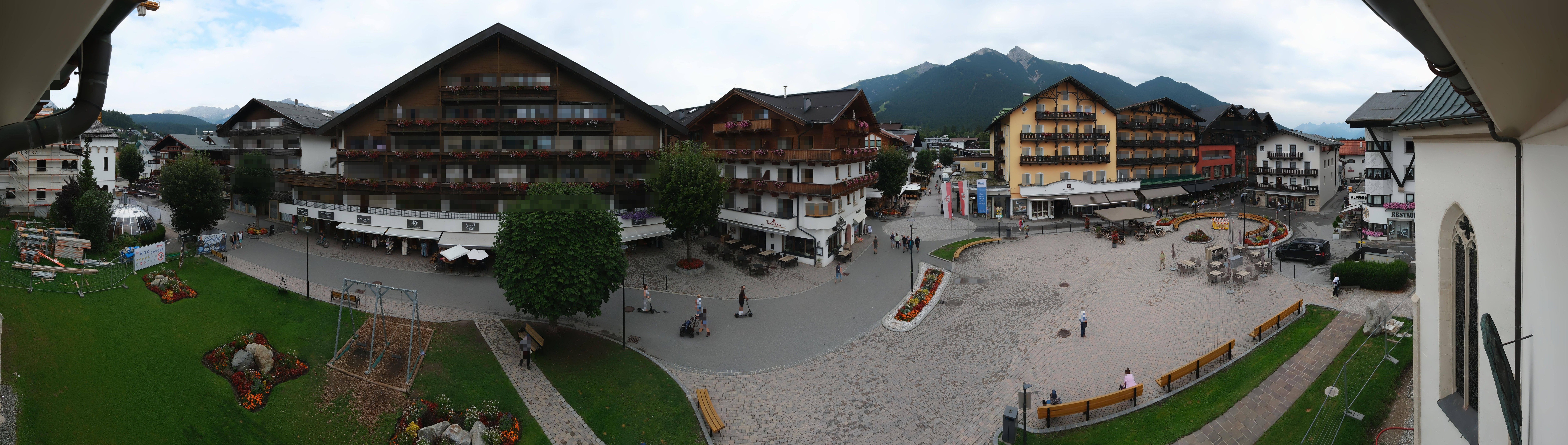 Archiv Foto Webcam Dorfplatz, Seefeld in Tirol
