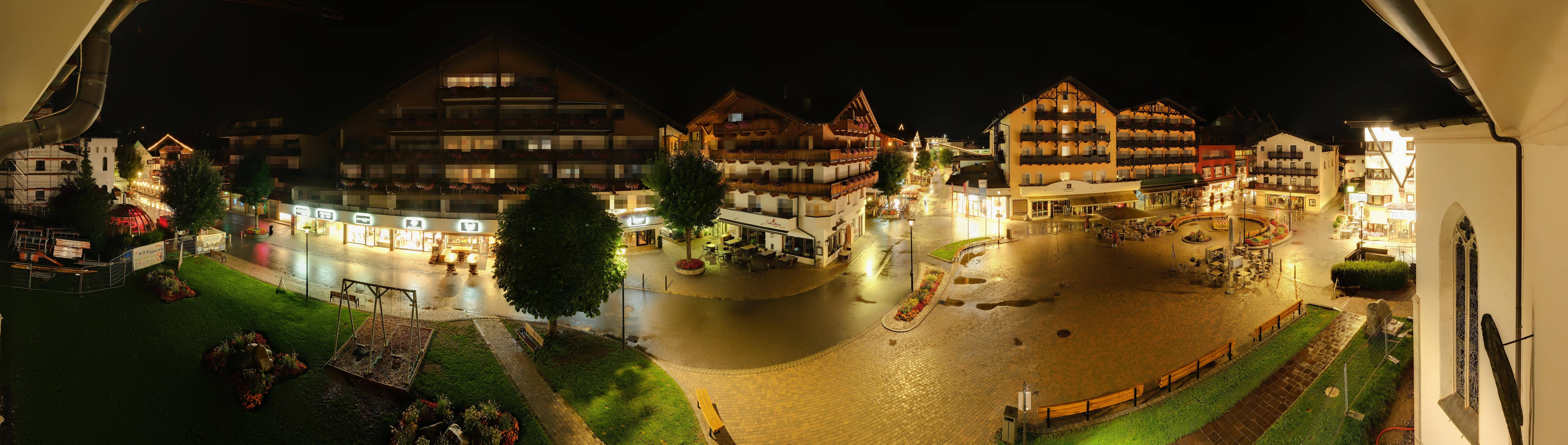 Archiv Foto Webcam Dorfplatz, Seefeld in Tirol