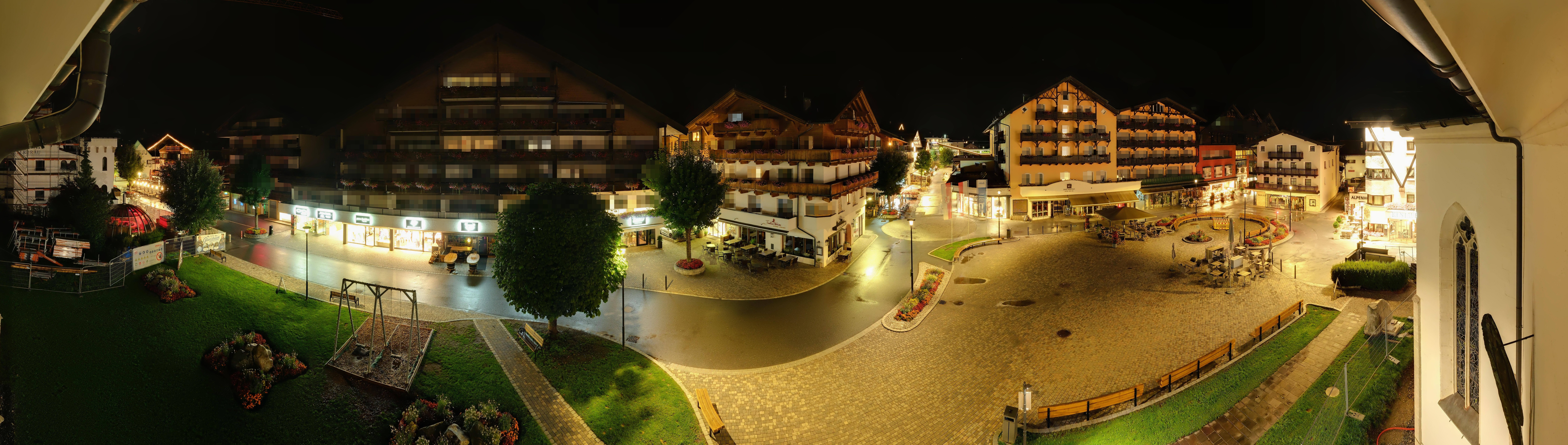 Archiv Foto Webcam Dorfplatz, Seefeld in Tirol