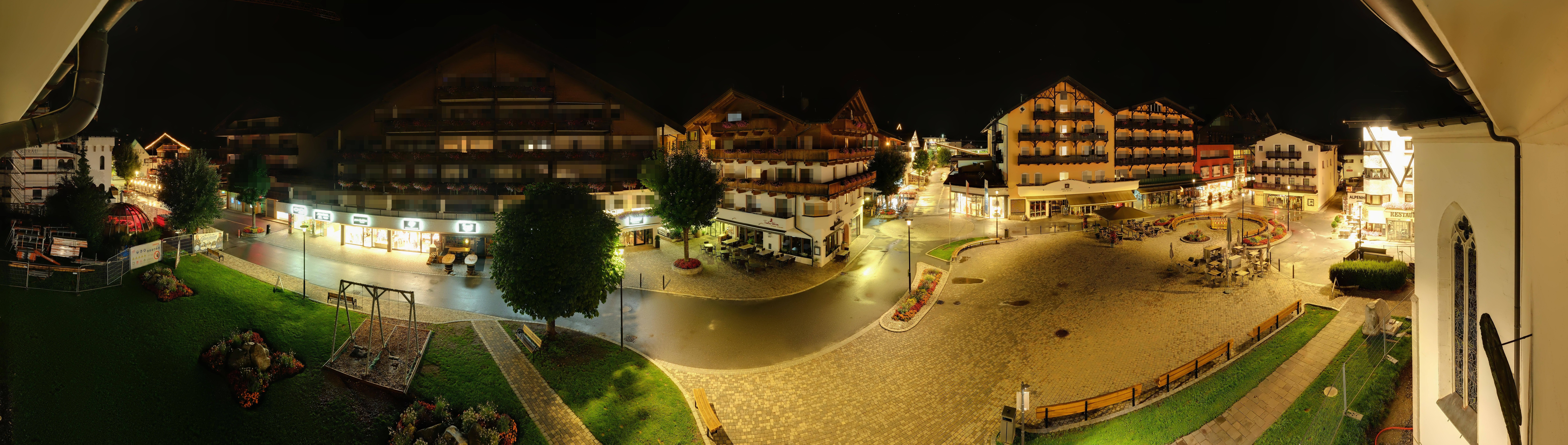 Archiv Foto Webcam Dorfplatz, Seefeld in Tirol