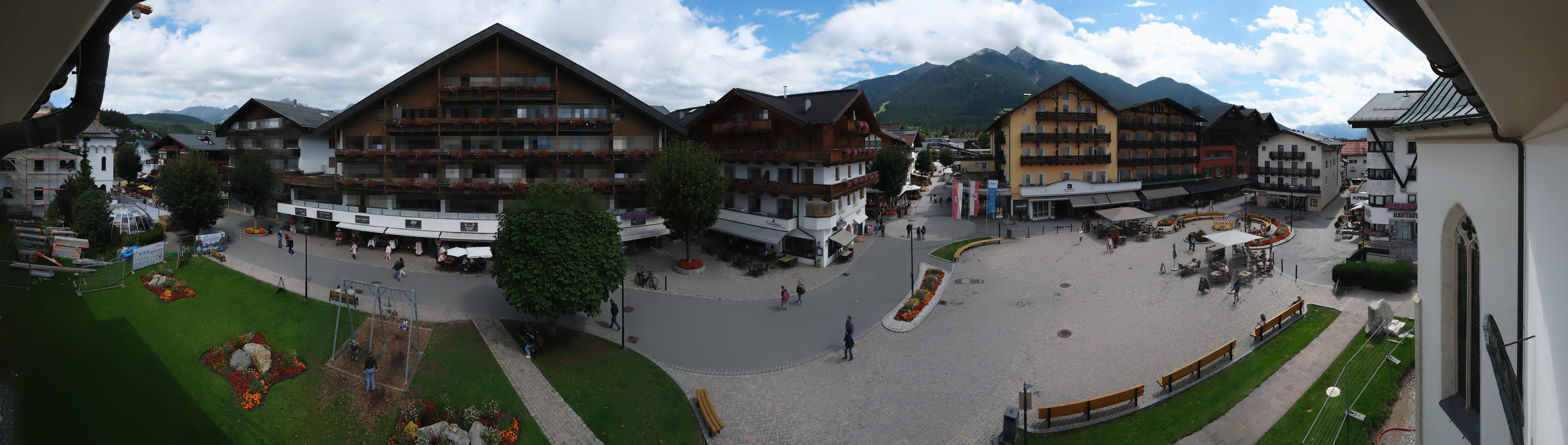Archiv Foto Webcam Dorfplatz, Seefeld in Tirol