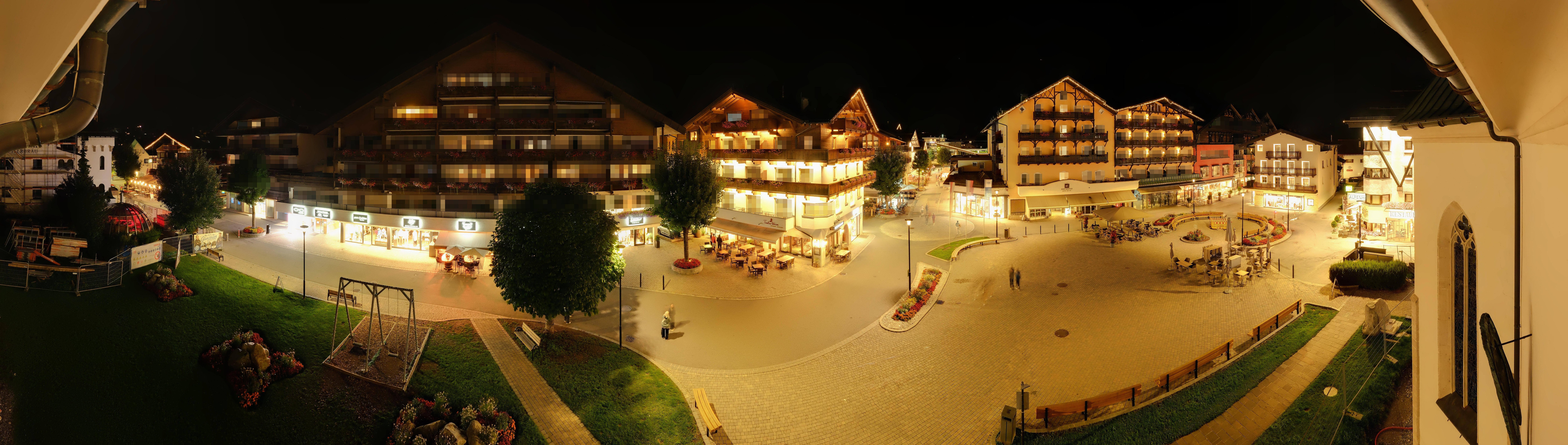 Archiv Foto Webcam Dorfplatz, Seefeld in Tirol