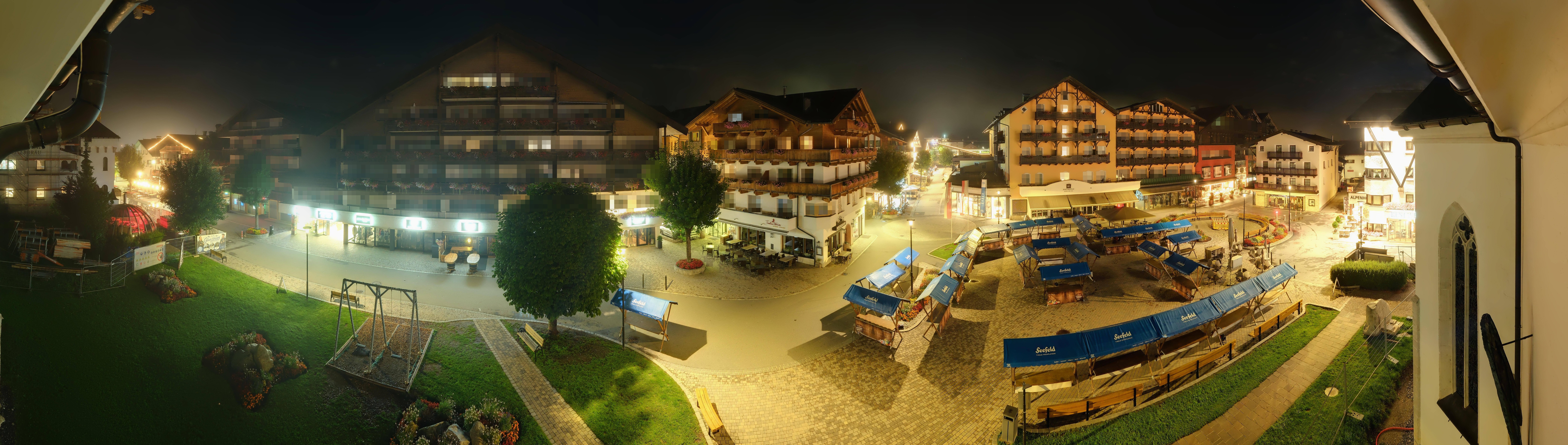 Archiv Foto Webcam Dorfplatz, Seefeld in Tirol