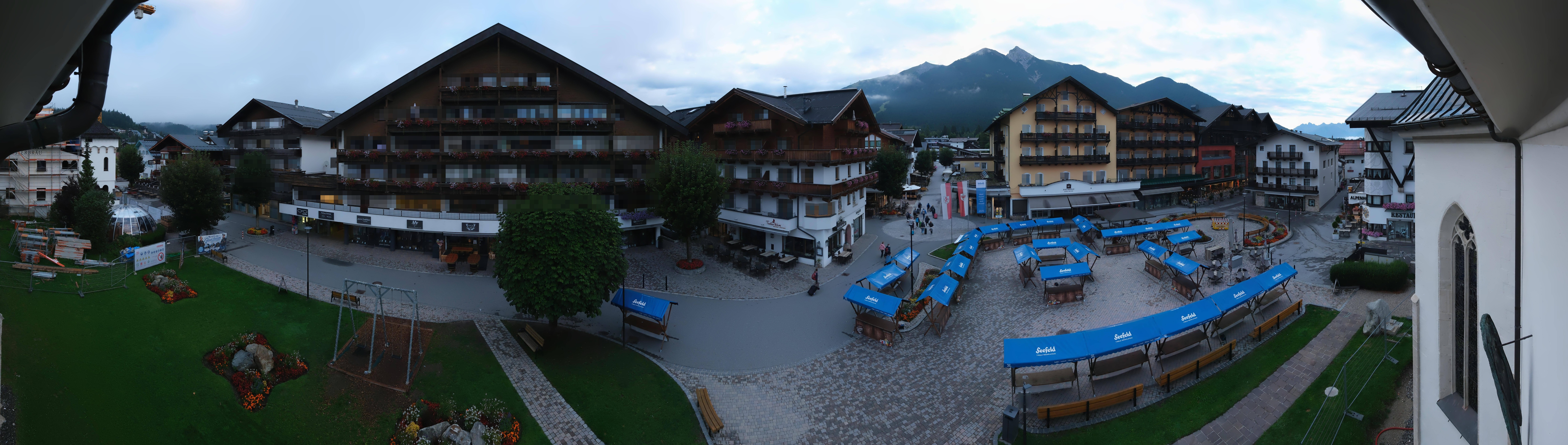 Archiv Foto Webcam Dorfplatz, Seefeld in Tirol