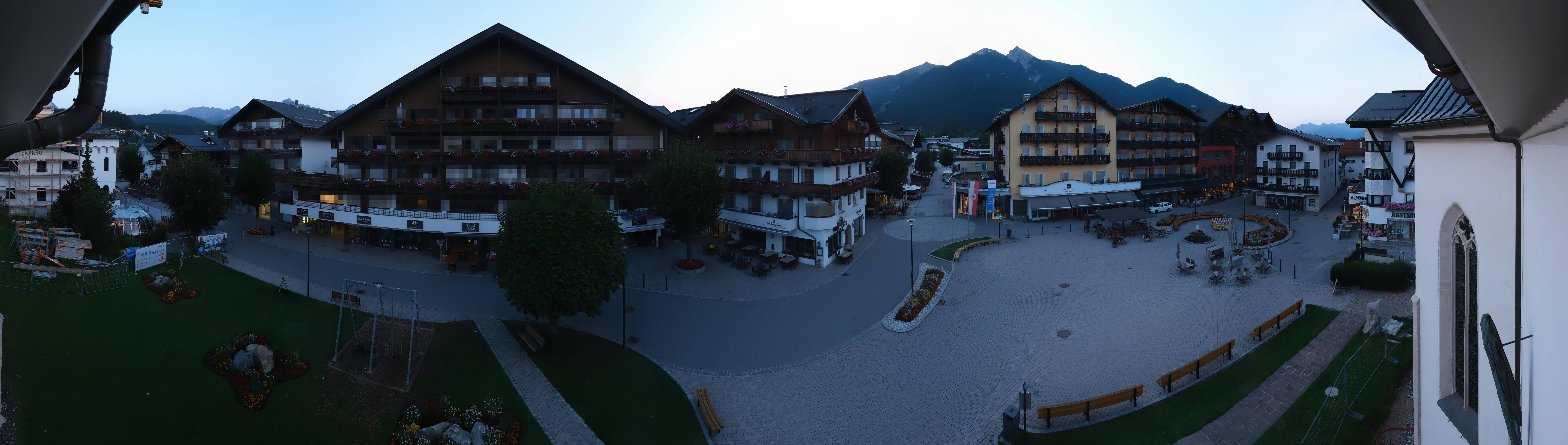 Archiv Foto Webcam Dorfplatz, Seefeld in Tirol