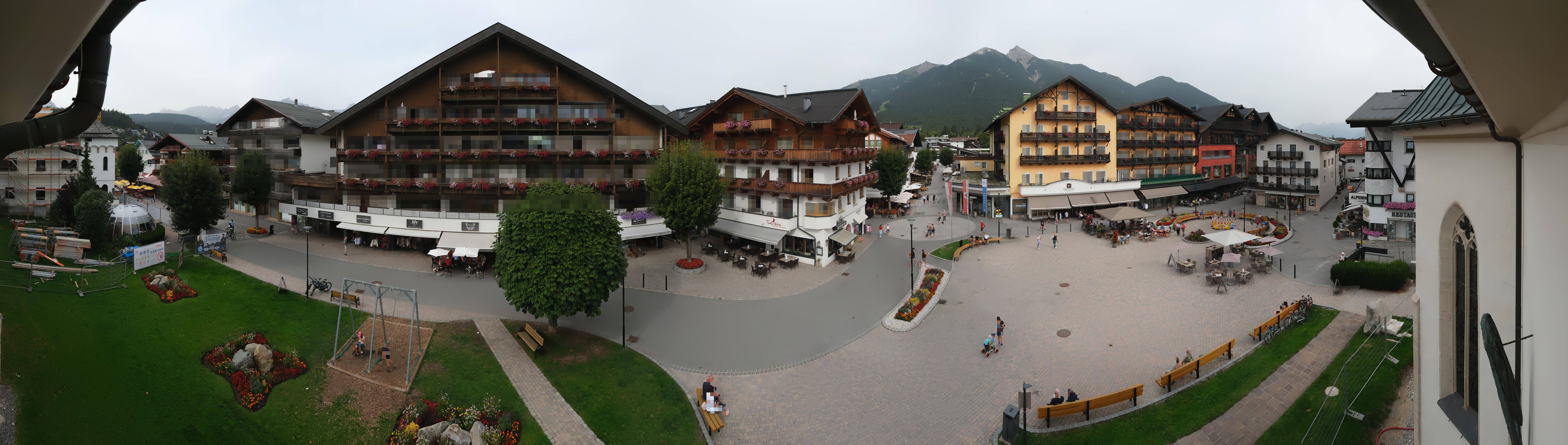 Archiv Foto Webcam Dorfplatz, Seefeld in Tirol