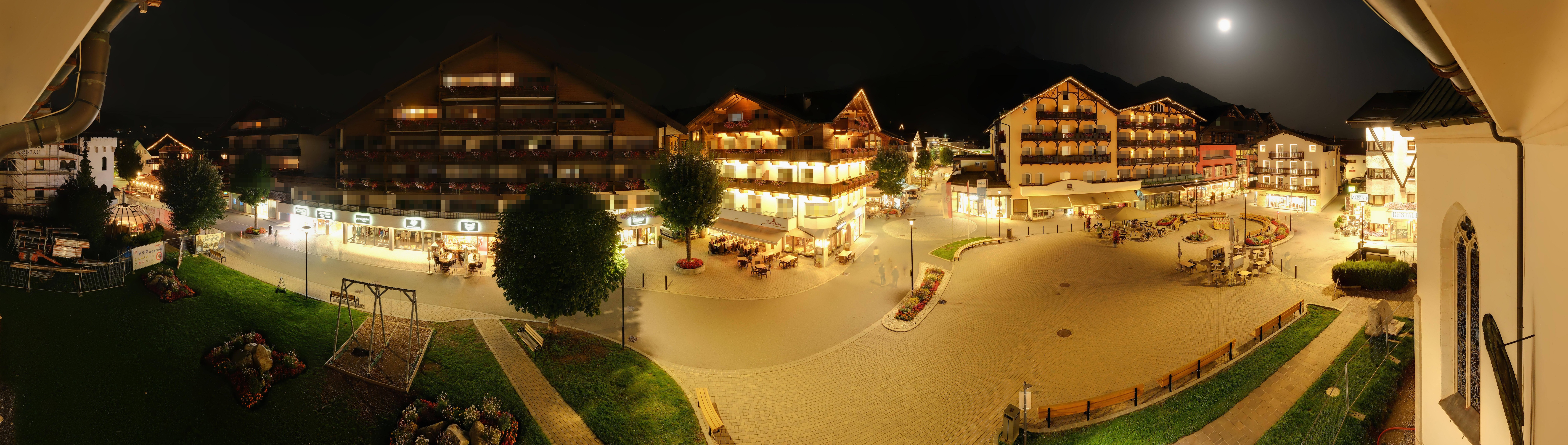 Archiv Foto Webcam Dorfplatz, Seefeld in Tirol
