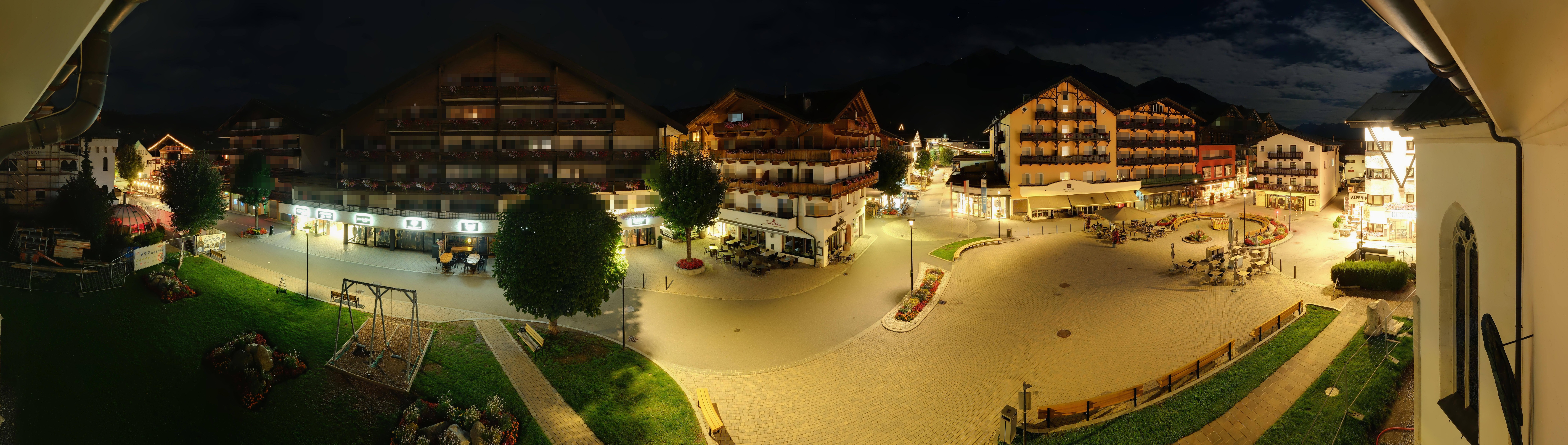 Archiv Foto Webcam Dorfplatz, Seefeld in Tirol