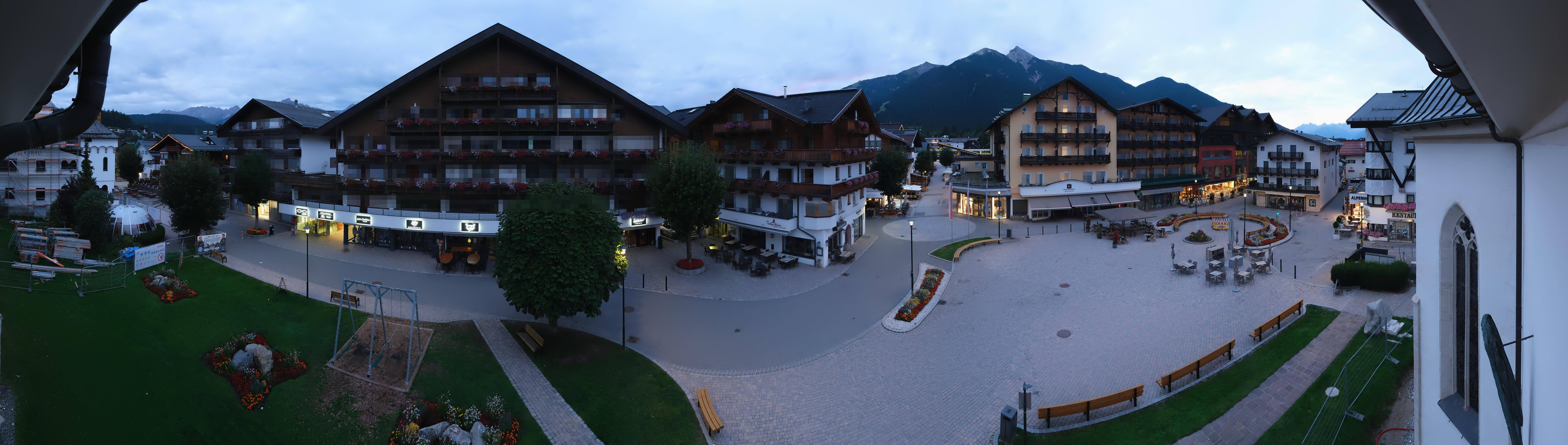 Archiv Foto Webcam Dorfplatz, Seefeld in Tirol
