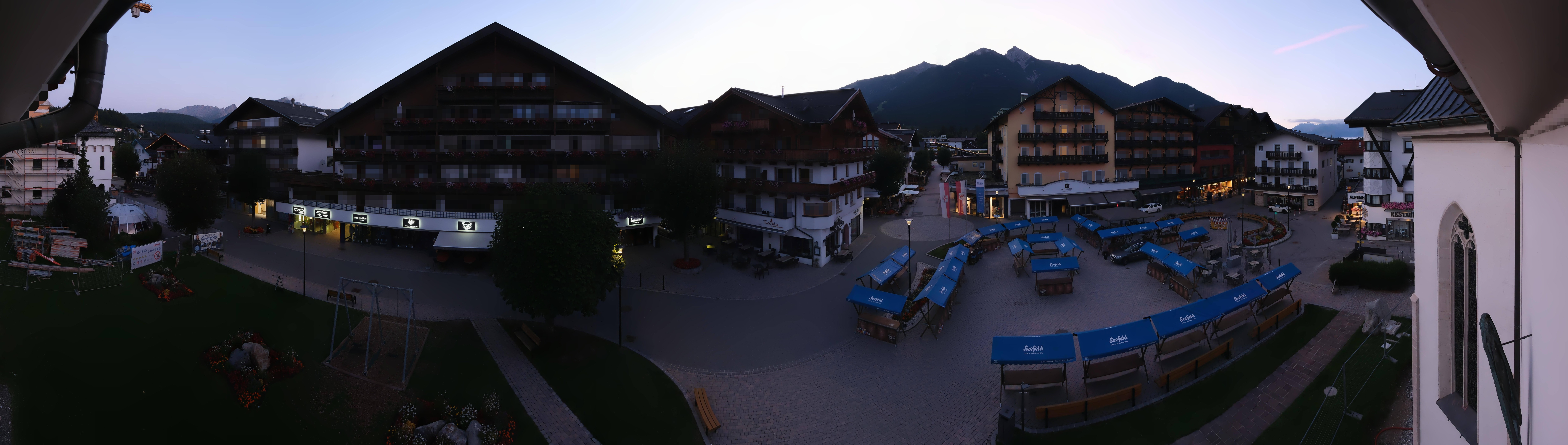 Archiv Foto Webcam Dorfplatz, Seefeld in Tirol