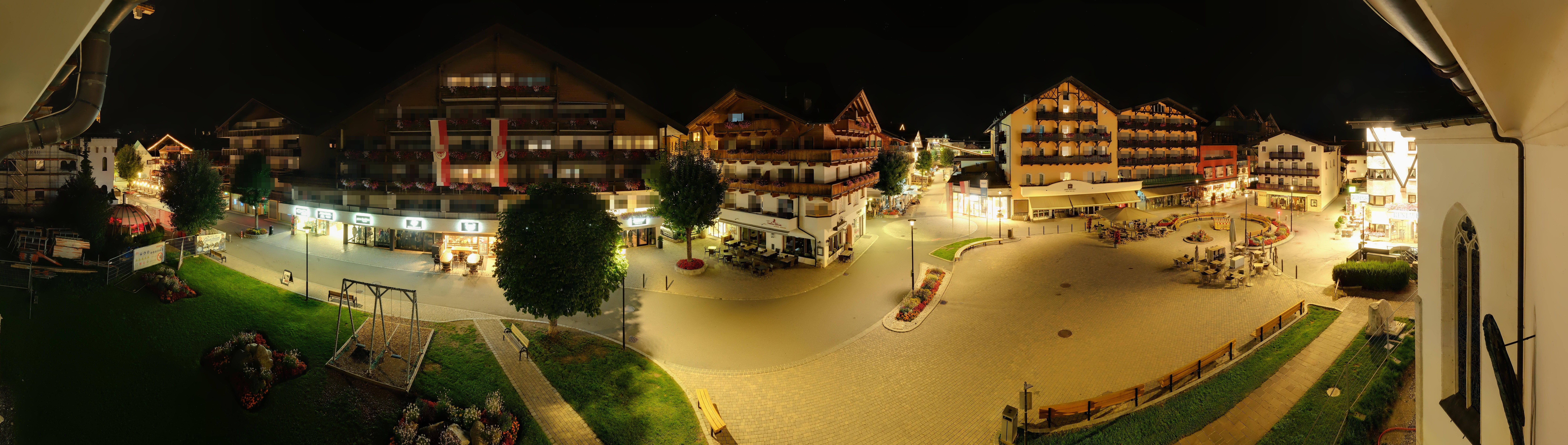 Archiv Foto Webcam Dorfplatz, Seefeld in Tirol