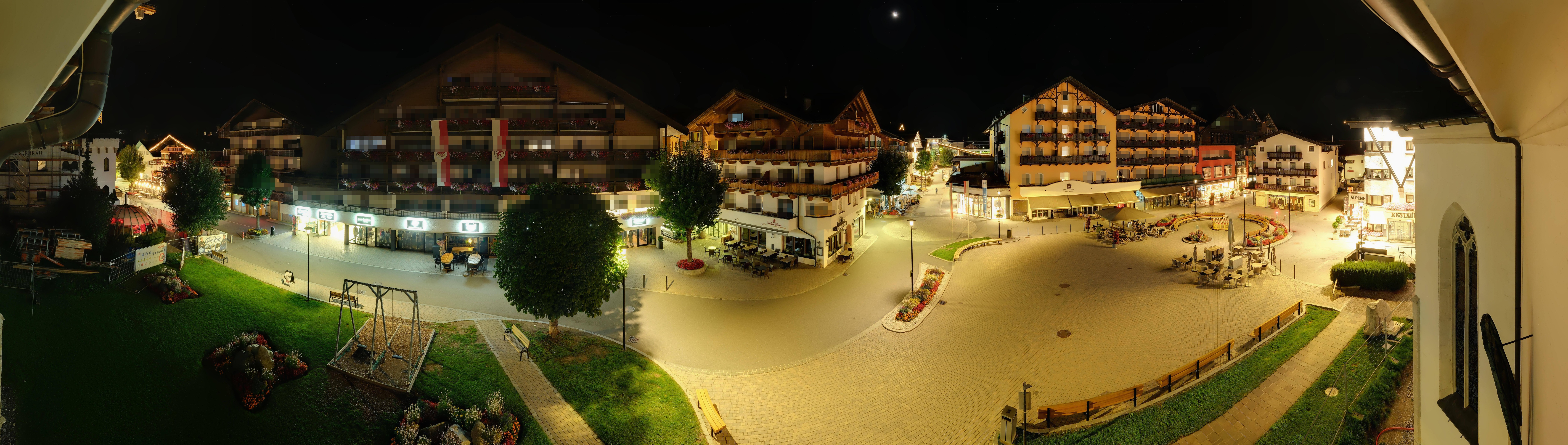 Archiv Foto Webcam Dorfplatz, Seefeld in Tirol