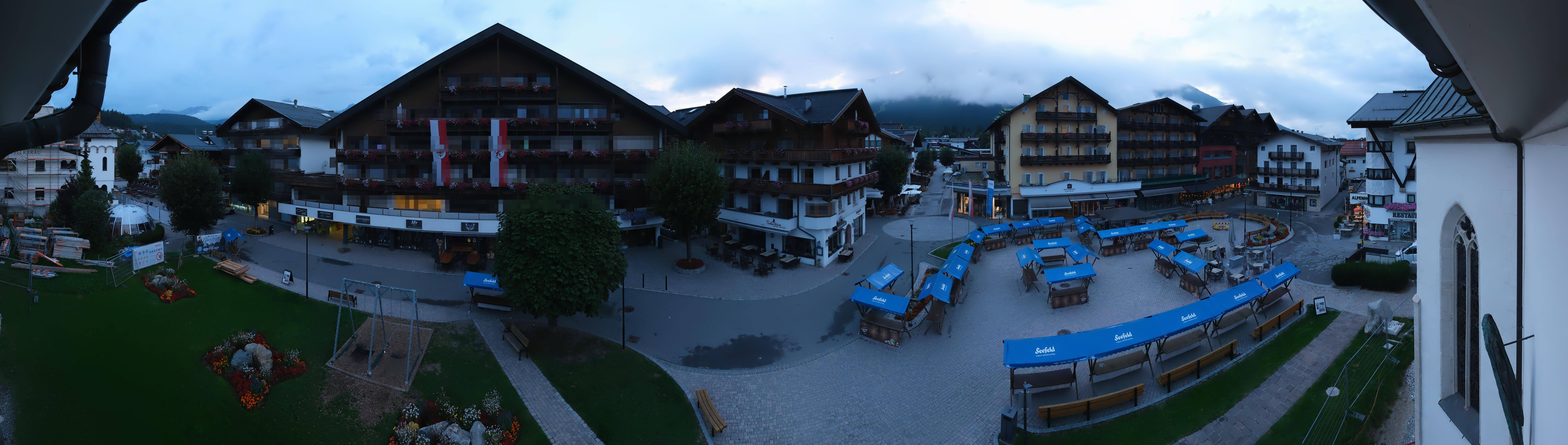 Archiv Foto Webcam Dorfplatz, Seefeld in Tirol