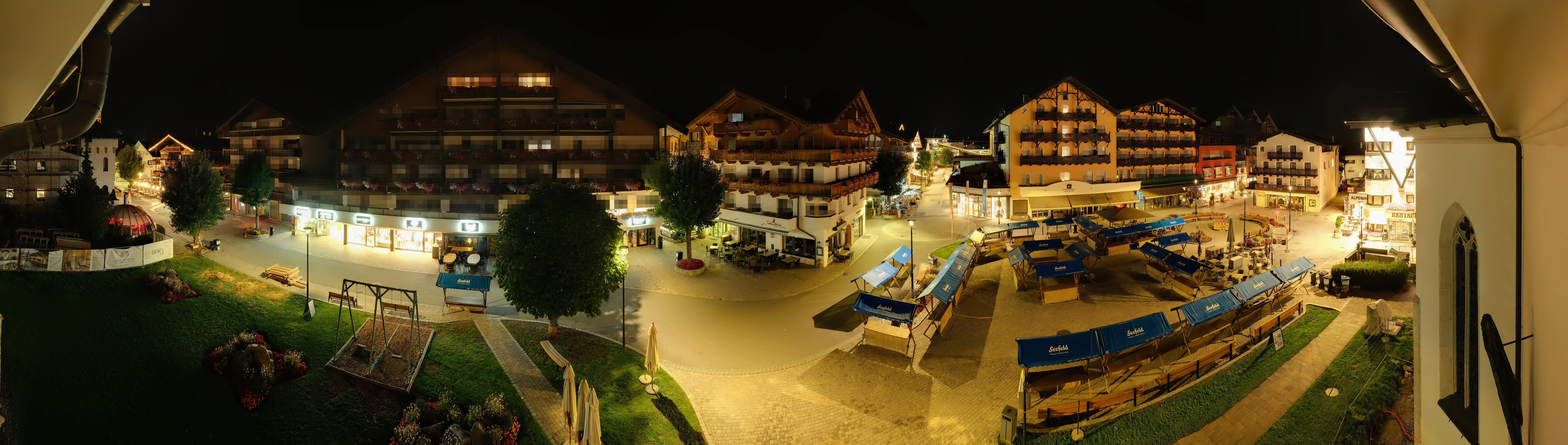 Archiv Foto Webcam Dorfplatz, Seefeld in Tirol