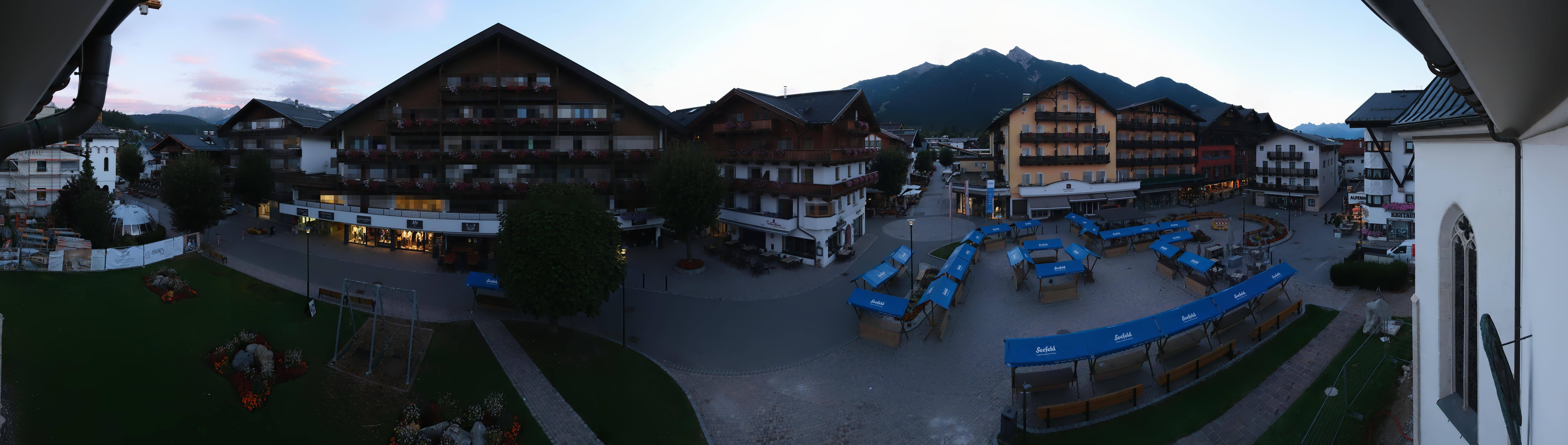 Archiv Foto Webcam Dorfplatz, Seefeld in Tirol