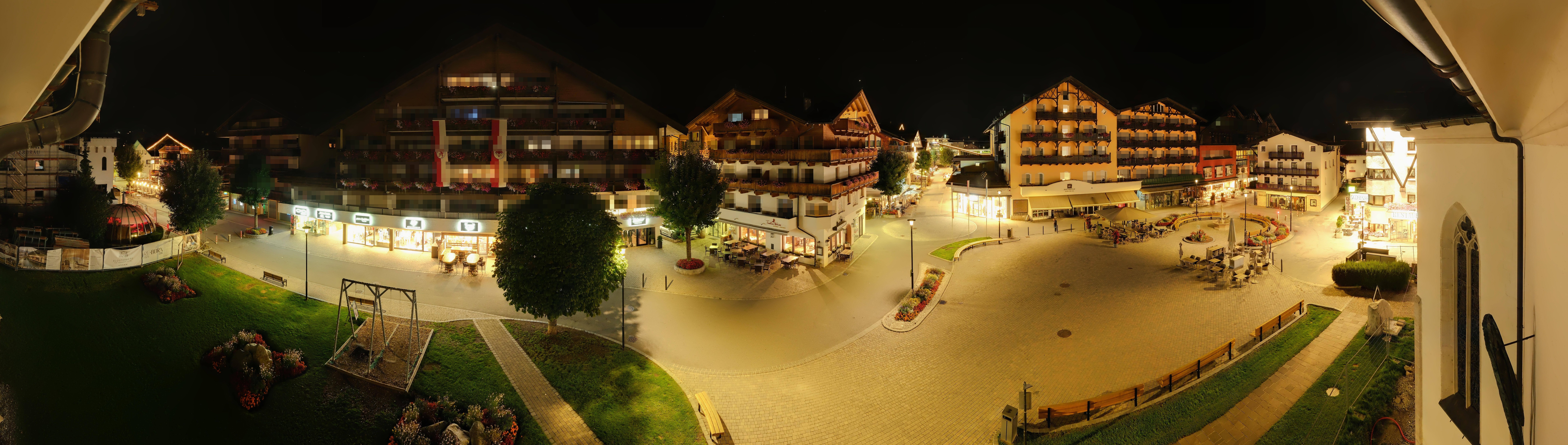 Archiv Foto Webcam Dorfplatz, Seefeld in Tirol