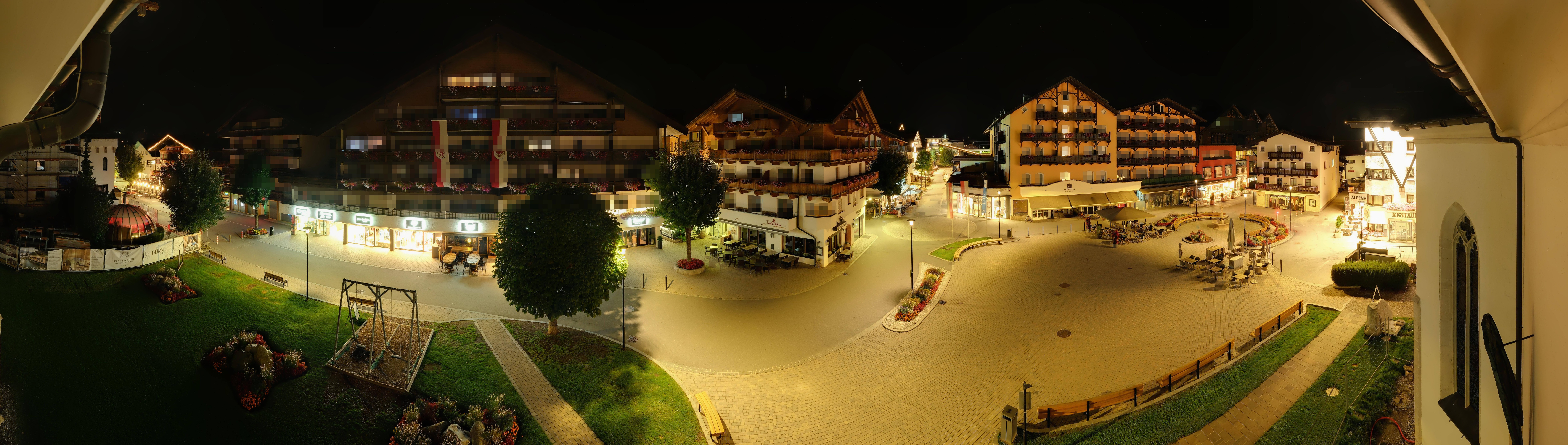 Archiv Foto Webcam Dorfplatz, Seefeld in Tirol