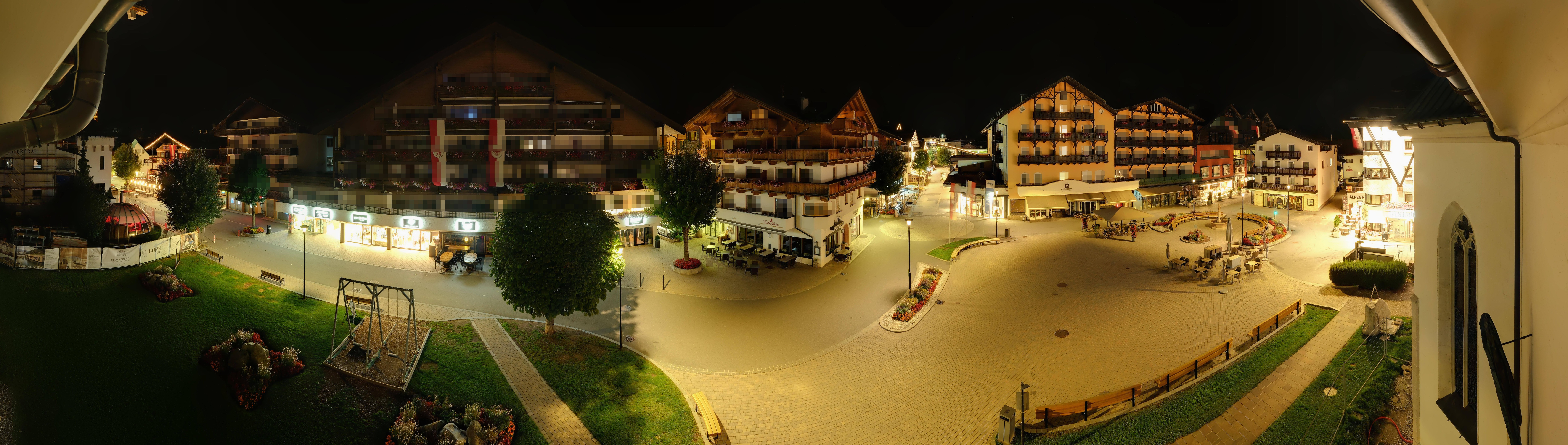 Archiv Foto Webcam Dorfplatz, Seefeld in Tirol