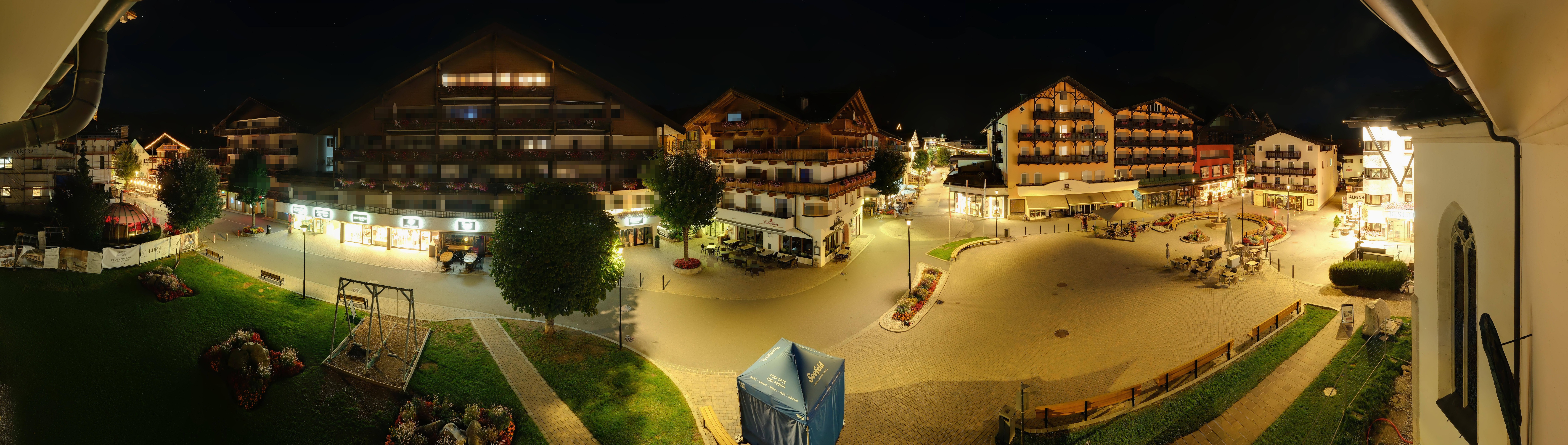 Archiv Foto Webcam Dorfplatz, Seefeld in Tirol