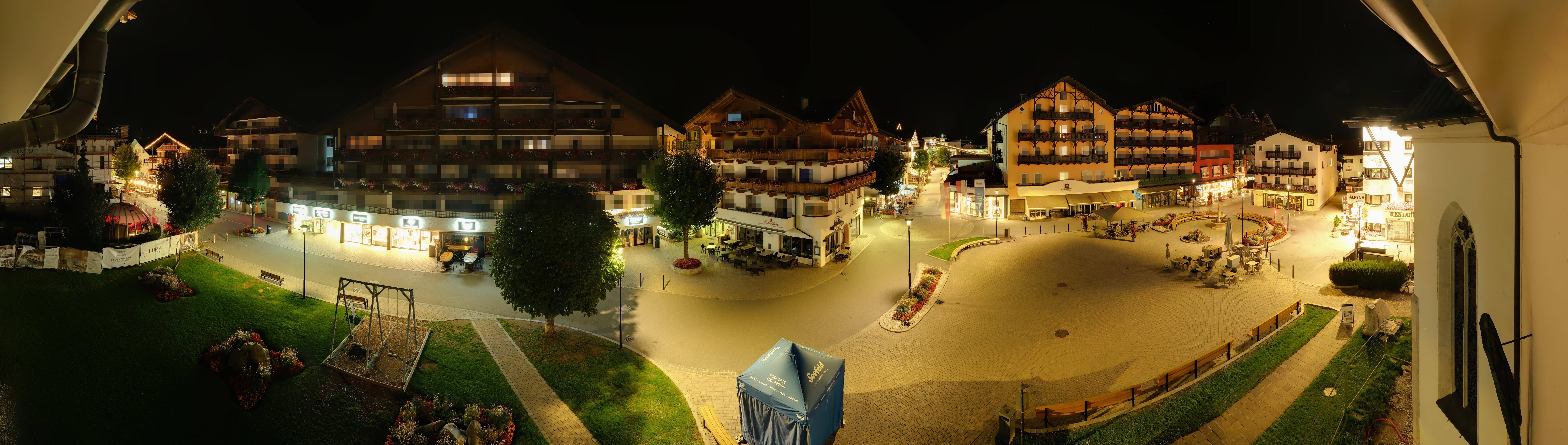 Archiv Foto Webcam Dorfplatz, Seefeld in Tirol