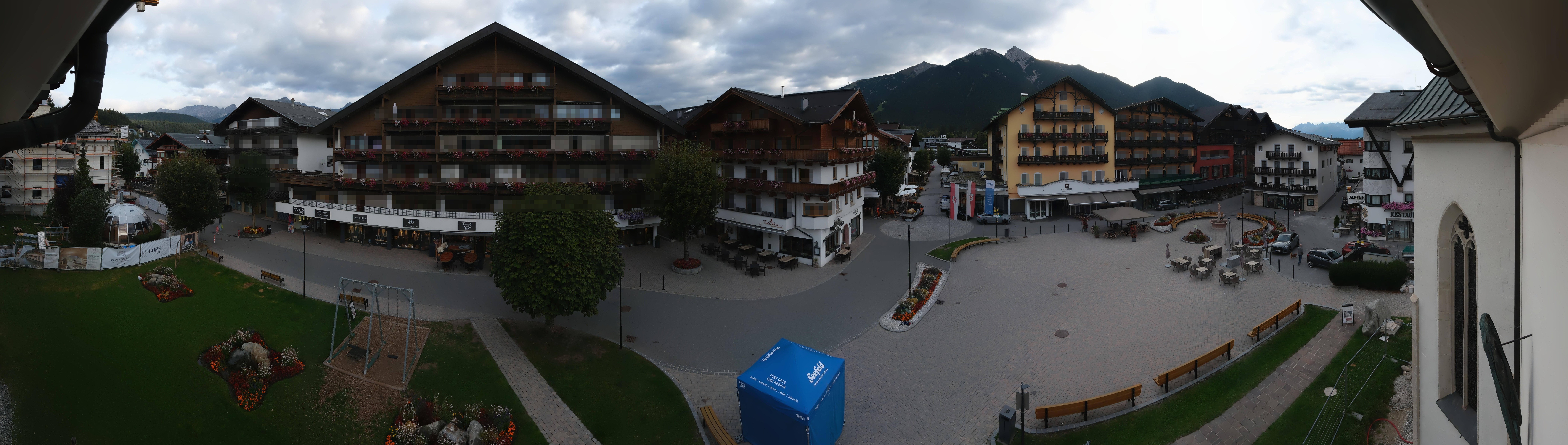Archiv Foto Webcam Dorfplatz, Seefeld in Tirol
