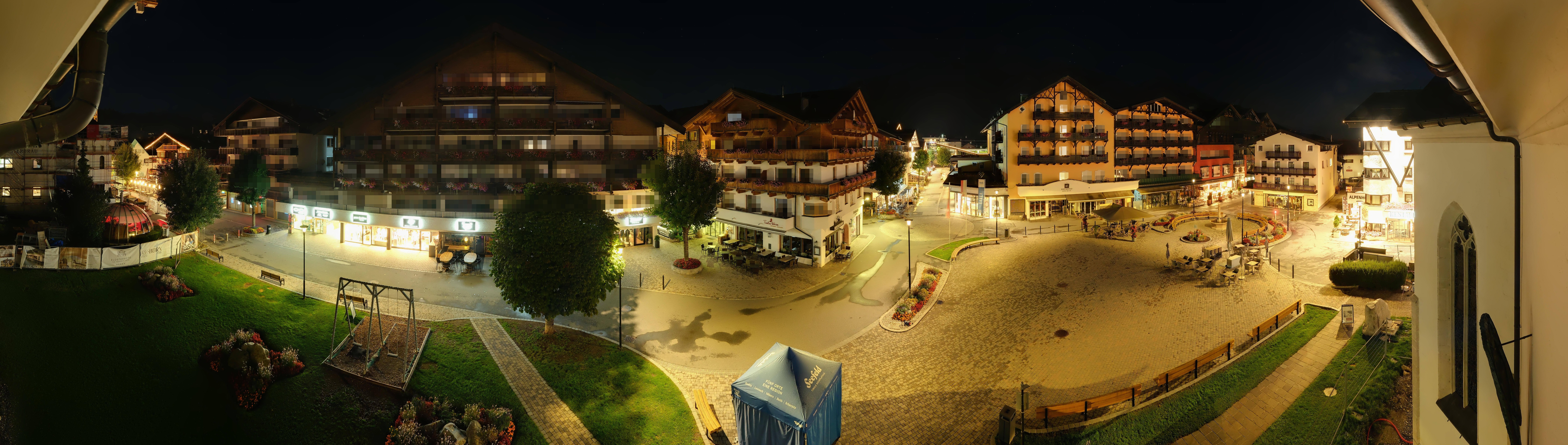 Archiv Foto Webcam Dorfplatz, Seefeld in Tirol