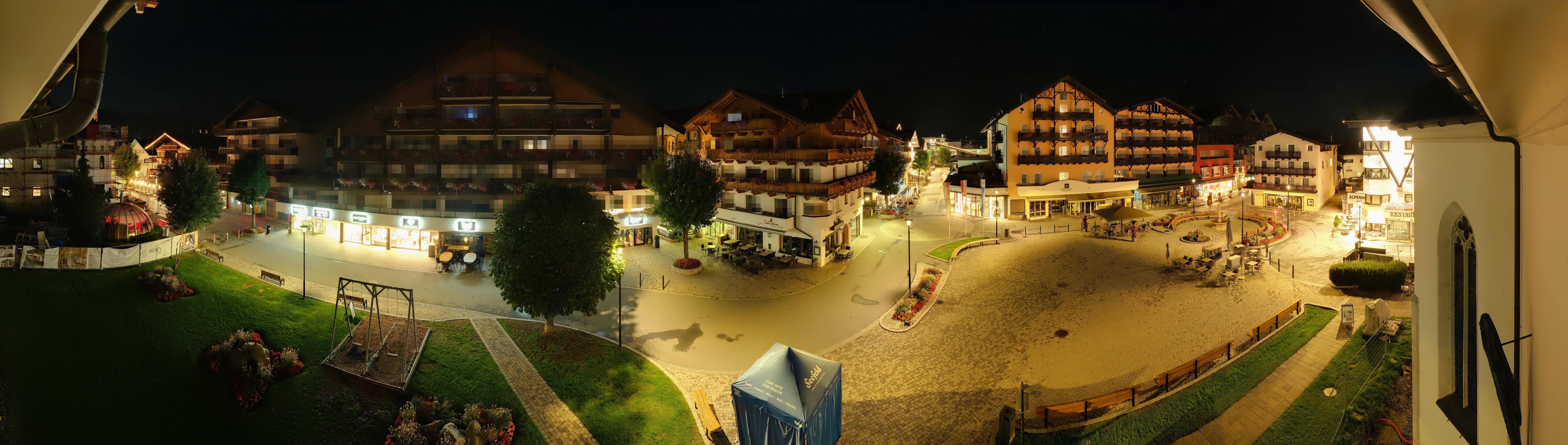 Archiv Foto Webcam Dorfplatz, Seefeld in Tirol