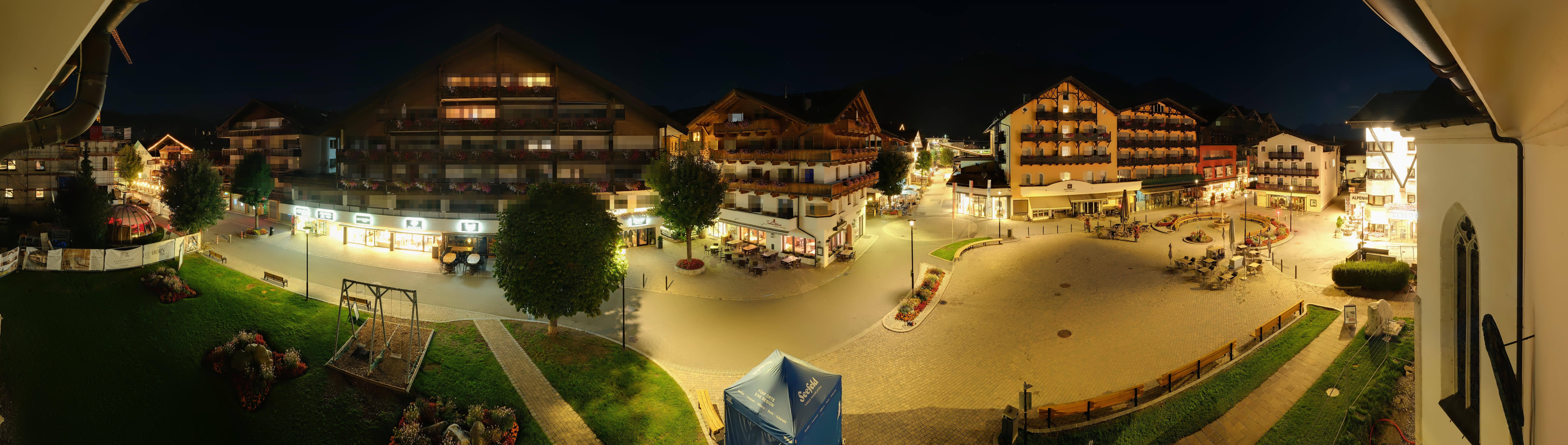 Archiv Foto Webcam Dorfplatz, Seefeld in Tirol