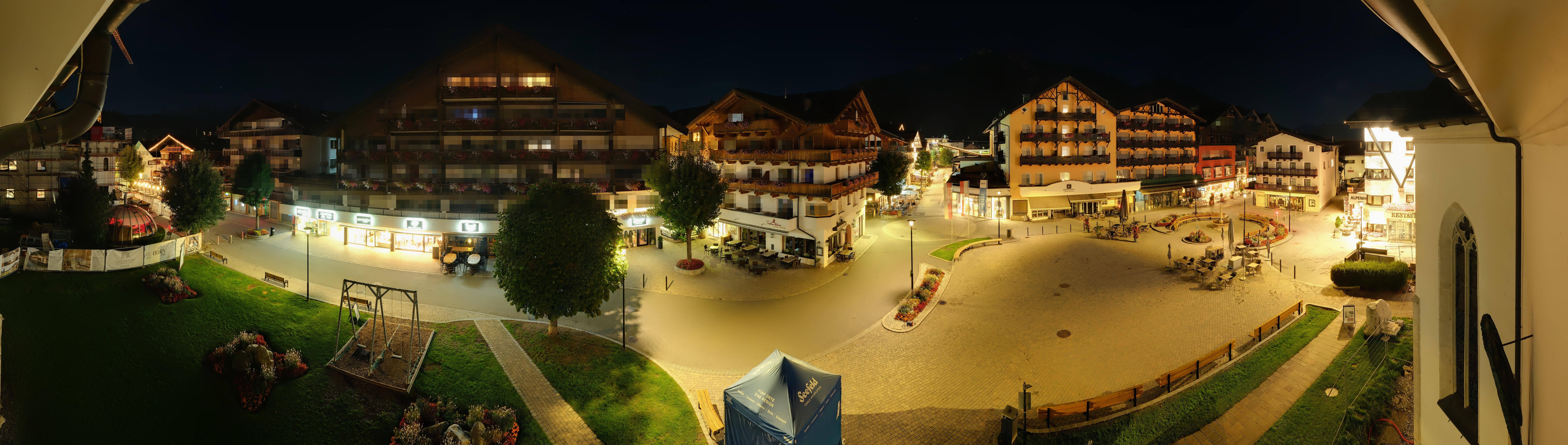 Archiv Foto Webcam Dorfplatz, Seefeld in Tirol