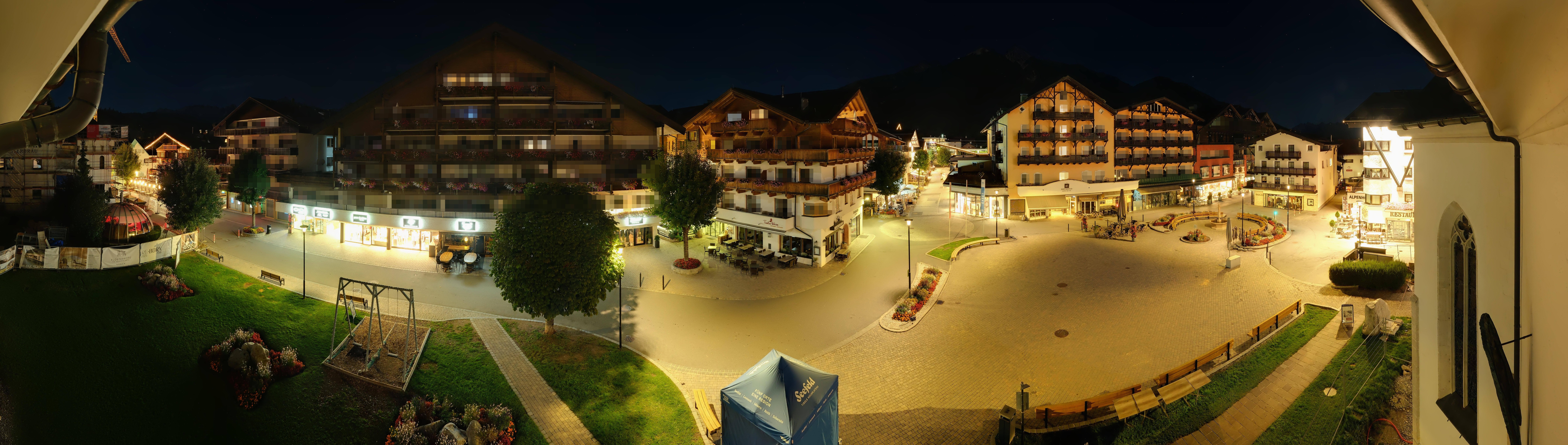 Archiv Foto Webcam Dorfplatz, Seefeld in Tirol