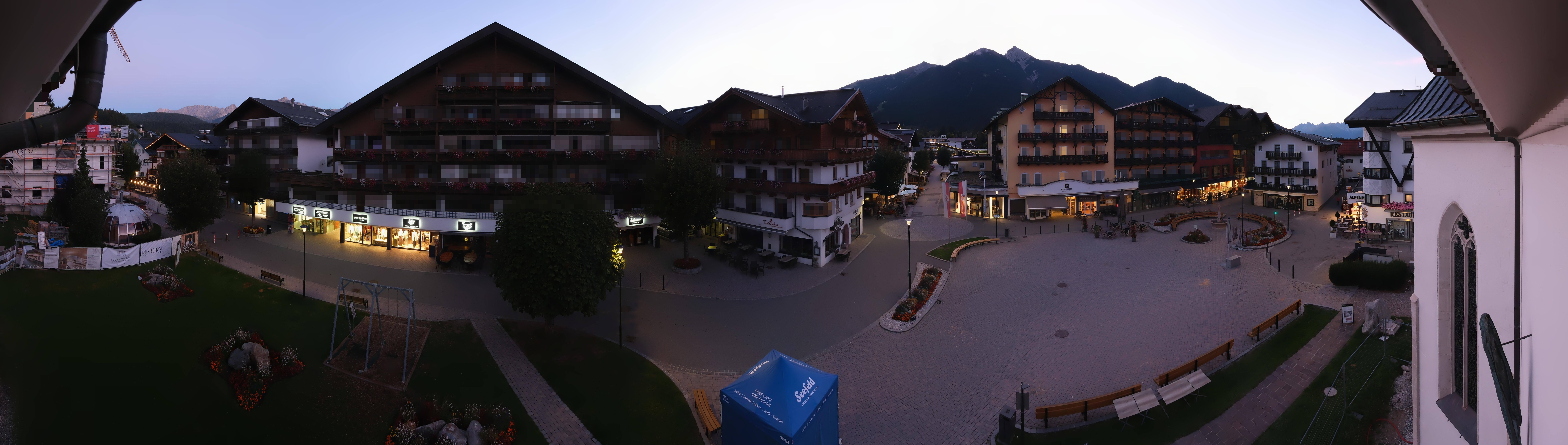 Archiv Foto Webcam Dorfplatz, Seefeld in Tirol