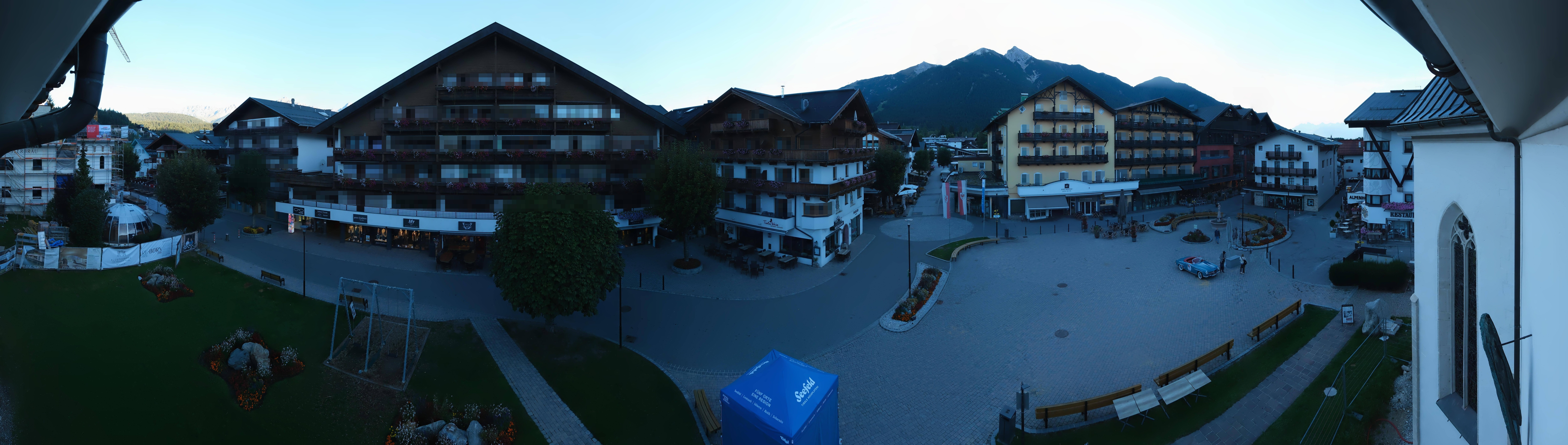 Archiv Foto Webcam Dorfplatz, Seefeld in Tirol