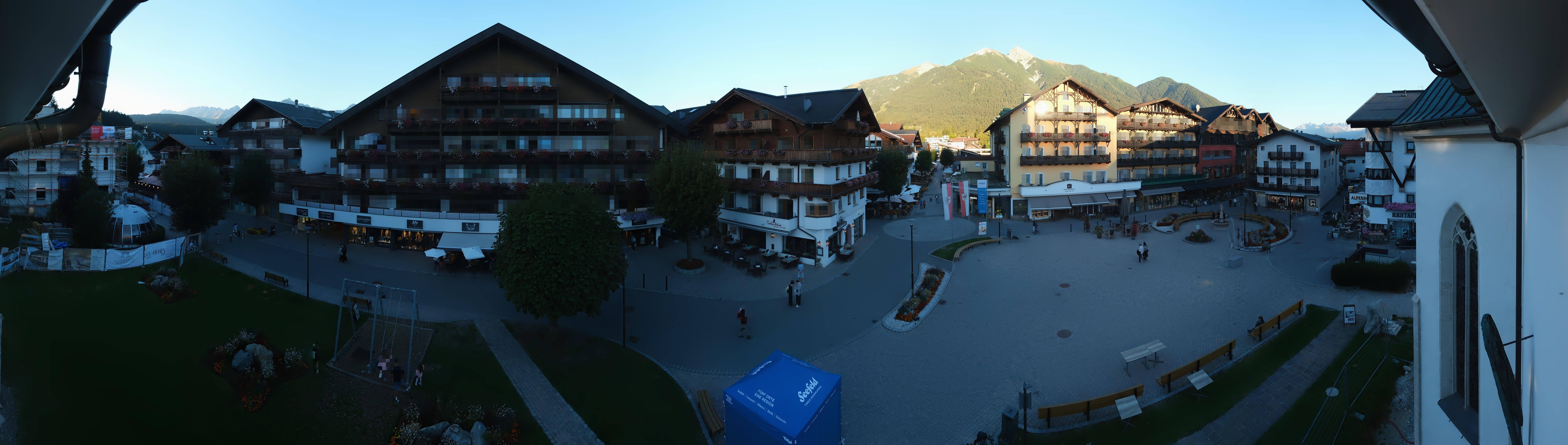 Archiv Foto Webcam Dorfplatz, Seefeld in Tirol