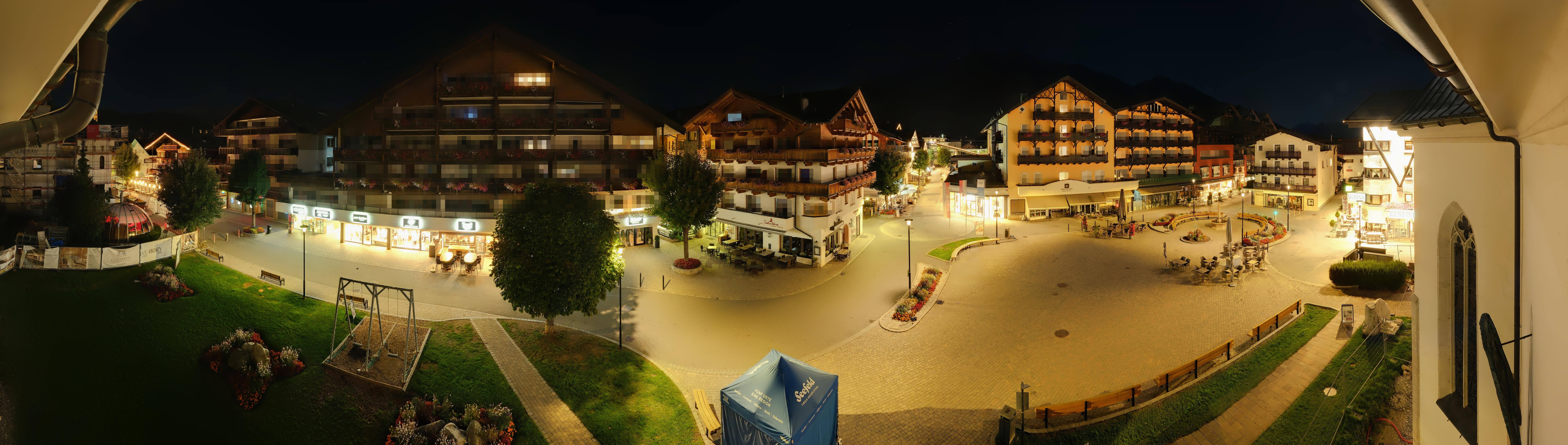 Archiv Foto Webcam Dorfplatz, Seefeld in Tirol