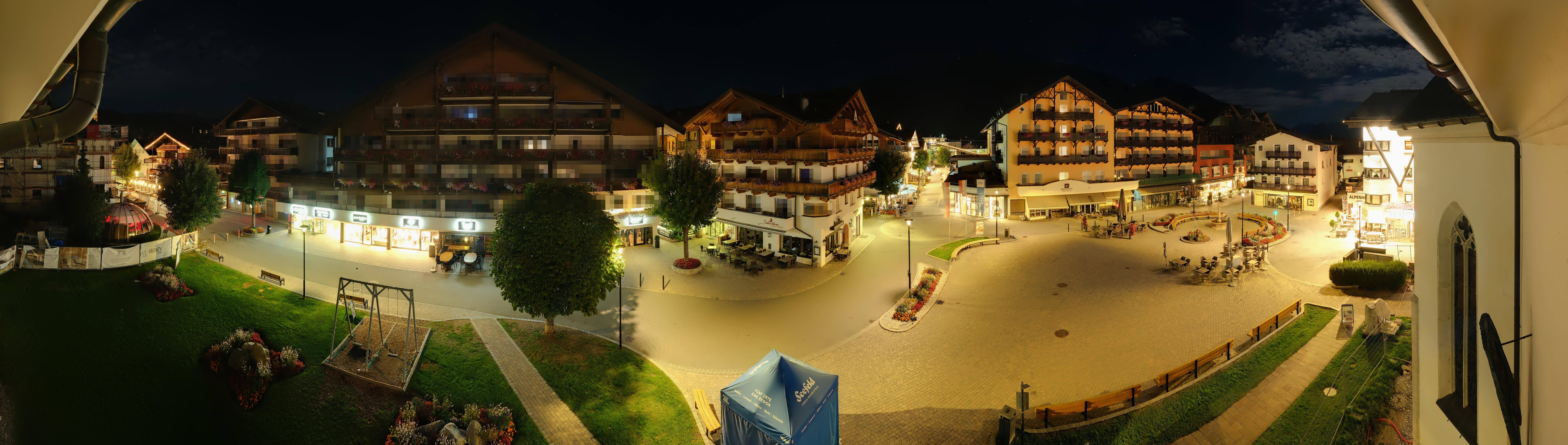 Archiv Foto Webcam Dorfplatz, Seefeld in Tirol