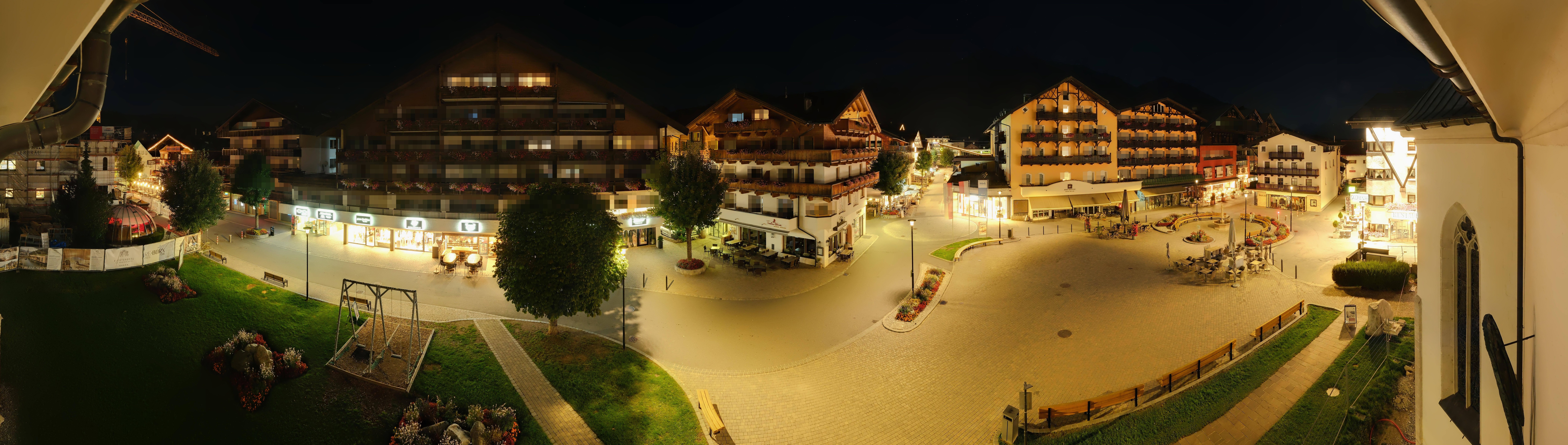 Archiv Foto Webcam Dorfplatz, Seefeld in Tirol