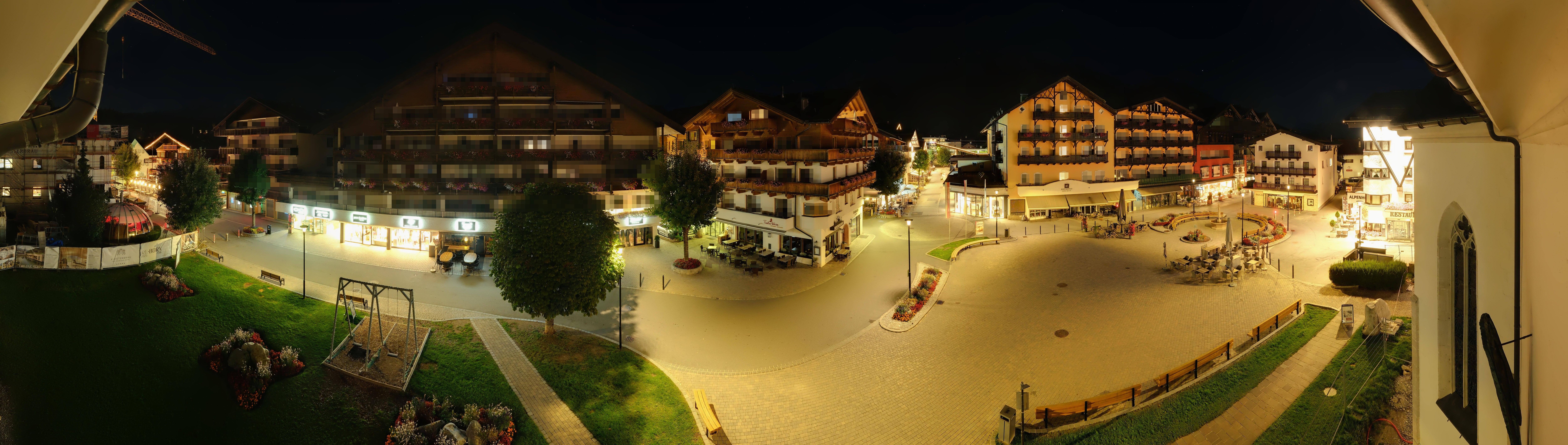 Archiv Foto Webcam Dorfplatz, Seefeld in Tirol