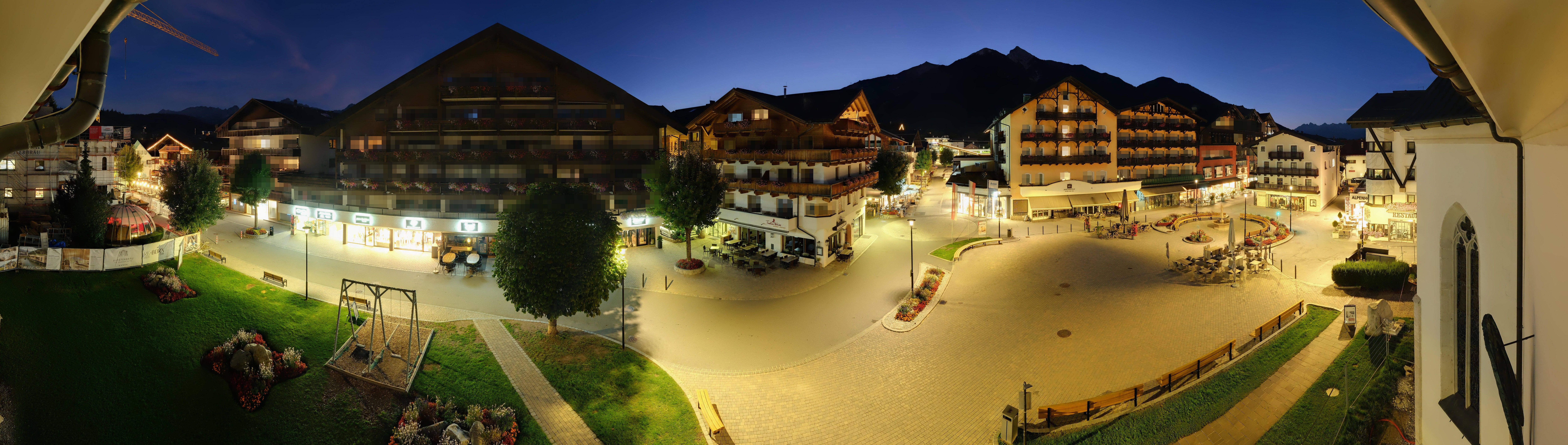Archiv Foto Webcam Dorfplatz, Seefeld in Tirol