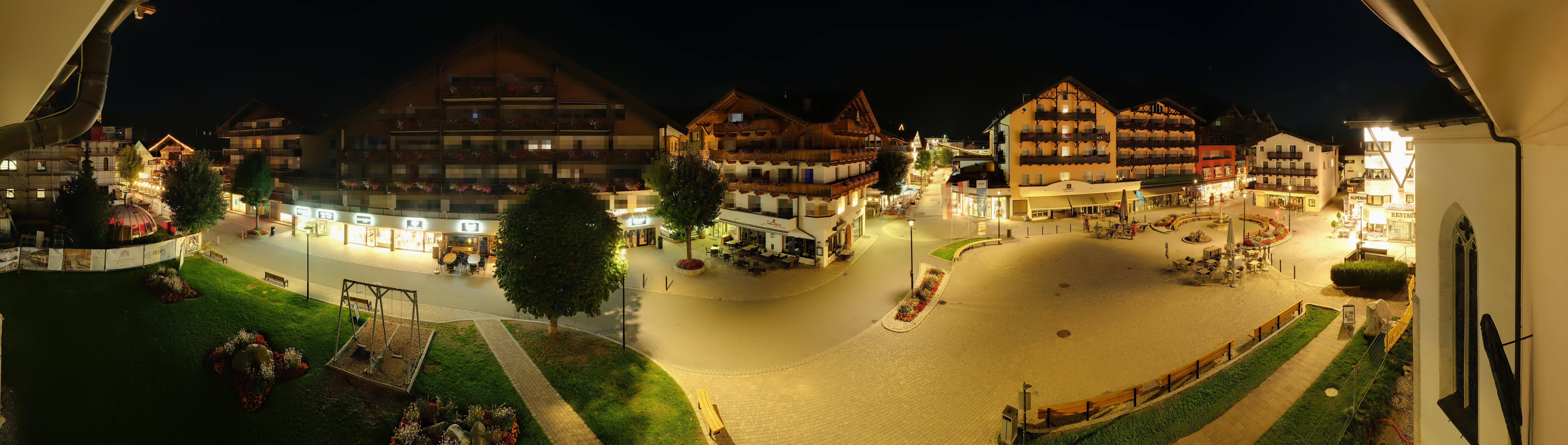 Archiv Foto Webcam Dorfplatz, Seefeld in Tirol