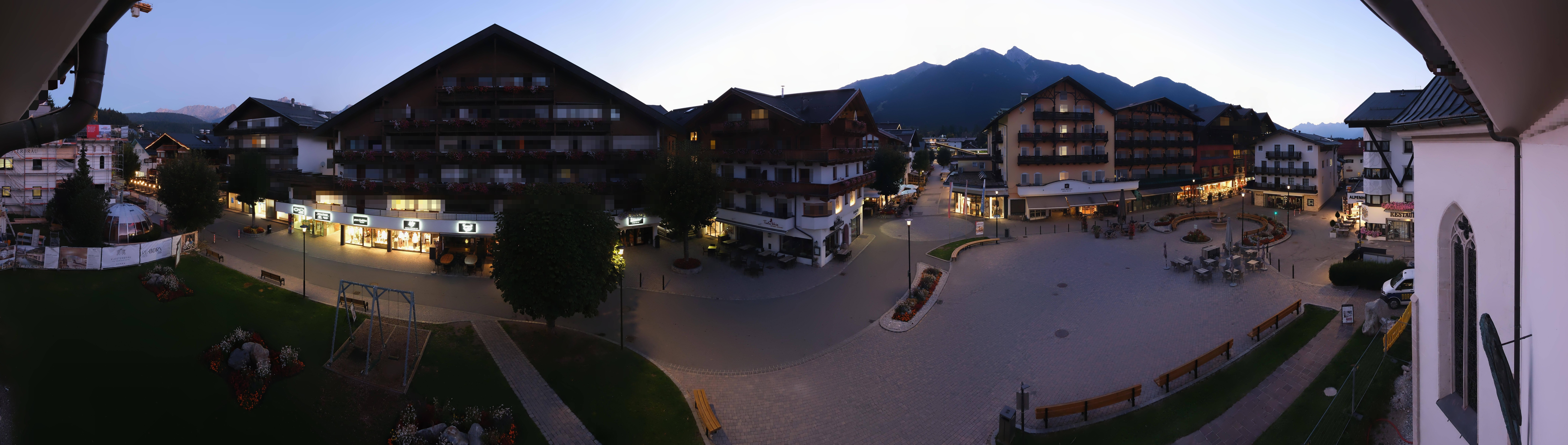 Archiv Foto Webcam Dorfplatz, Seefeld in Tirol
