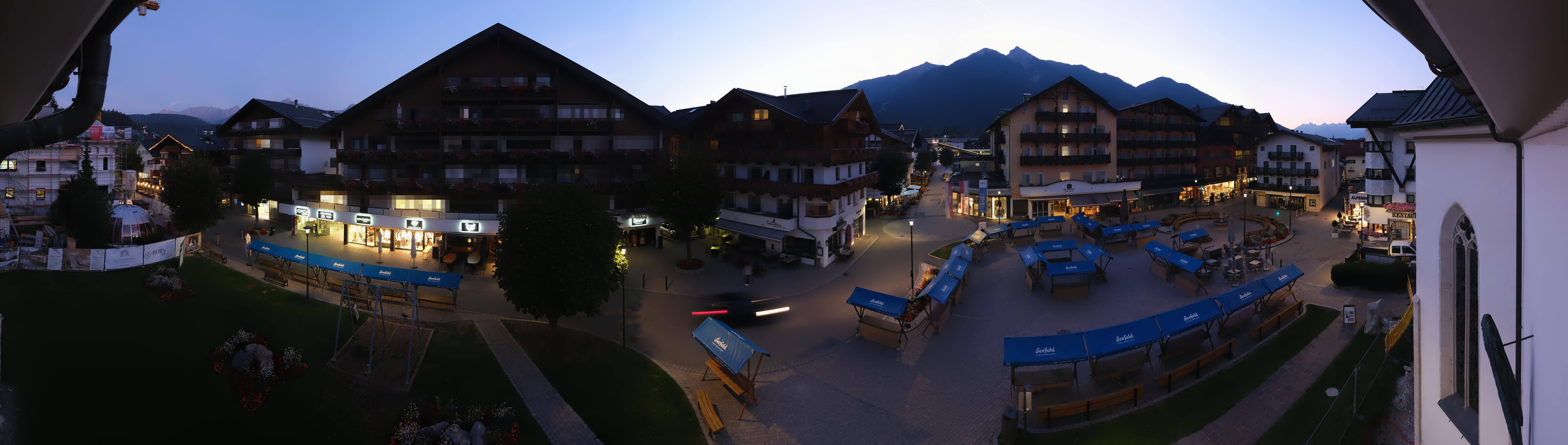 Archiv Foto Webcam Dorfplatz, Seefeld in Tirol