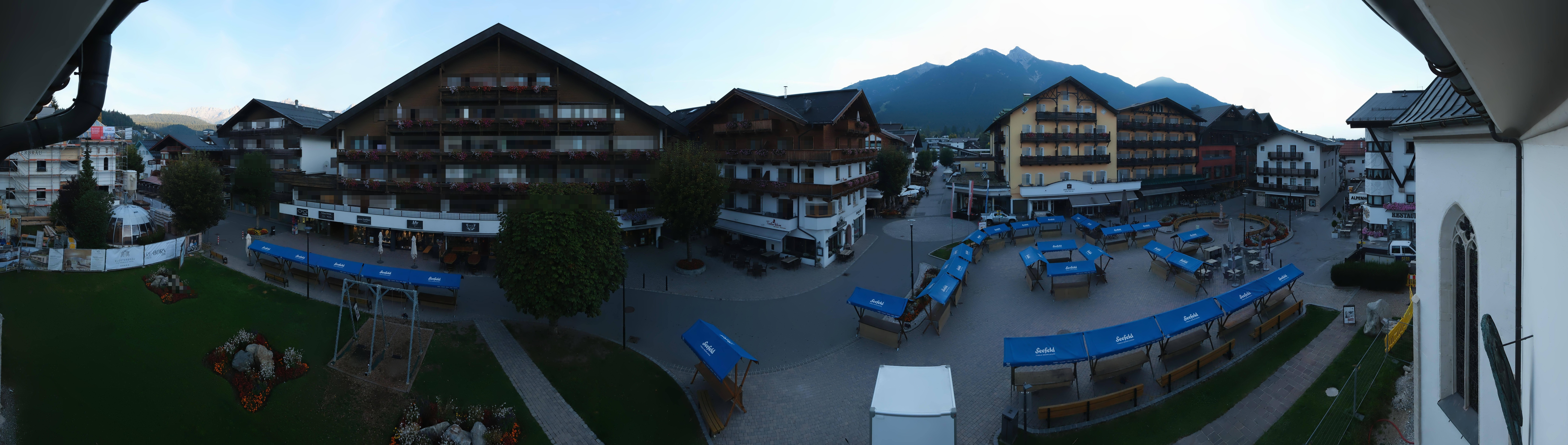 Archiv Foto Webcam Dorfplatz, Seefeld in Tirol