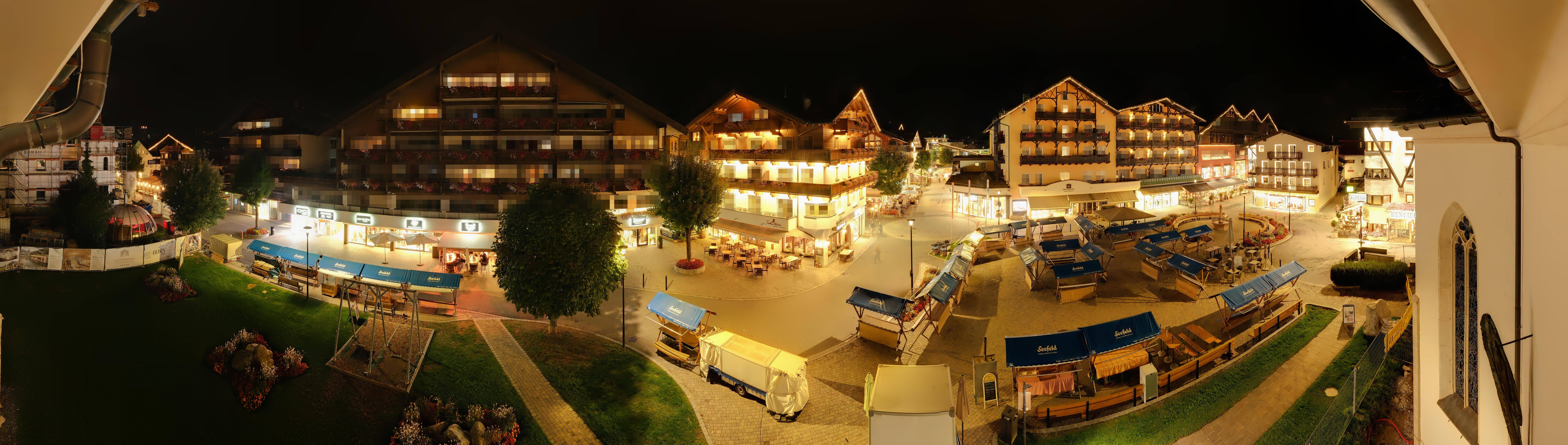 Archiv Foto Webcam Dorfplatz, Seefeld in Tirol