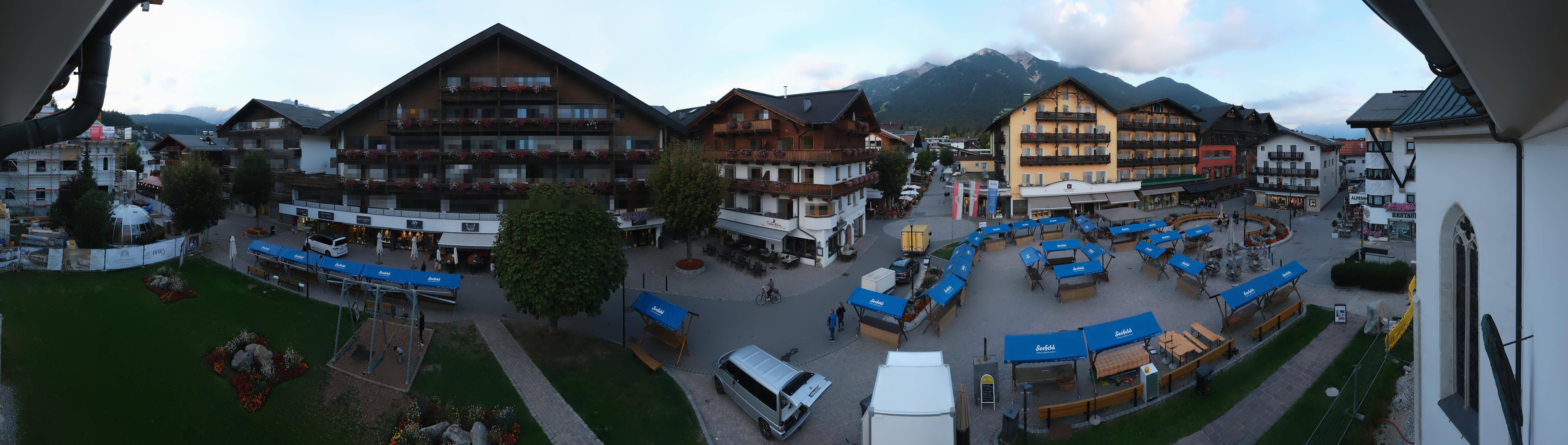 Archiv Foto Webcam Dorfplatz, Seefeld in Tirol