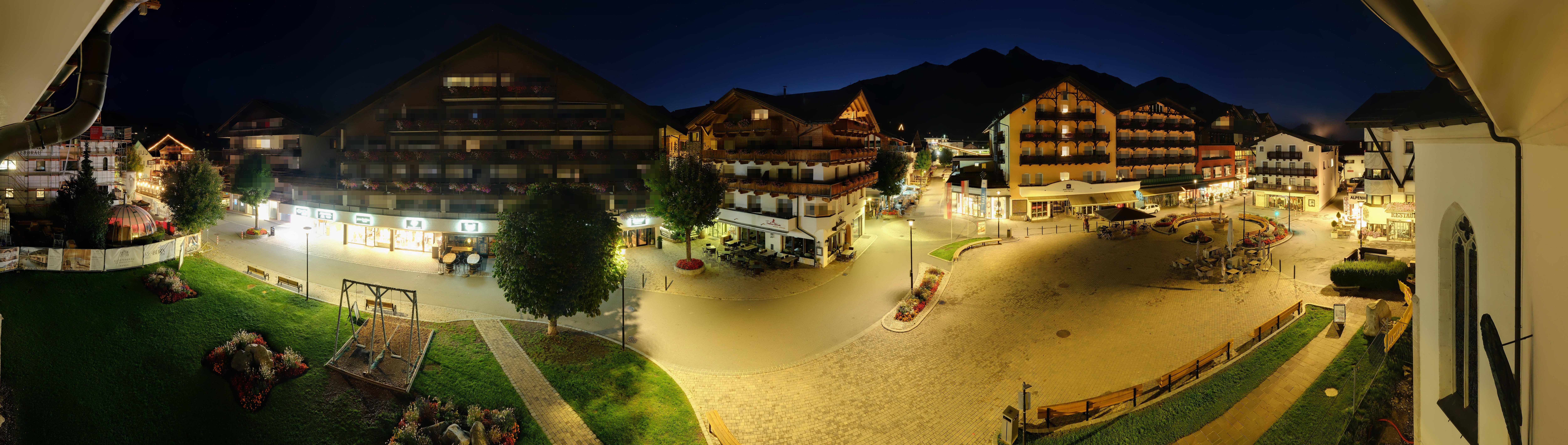 Archiv Foto Webcam Dorfplatz, Seefeld in Tirol